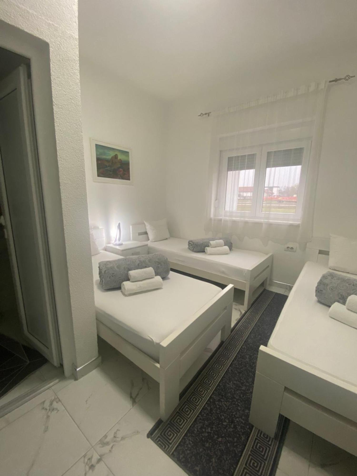 Vila Safir Loznica Exterior foto